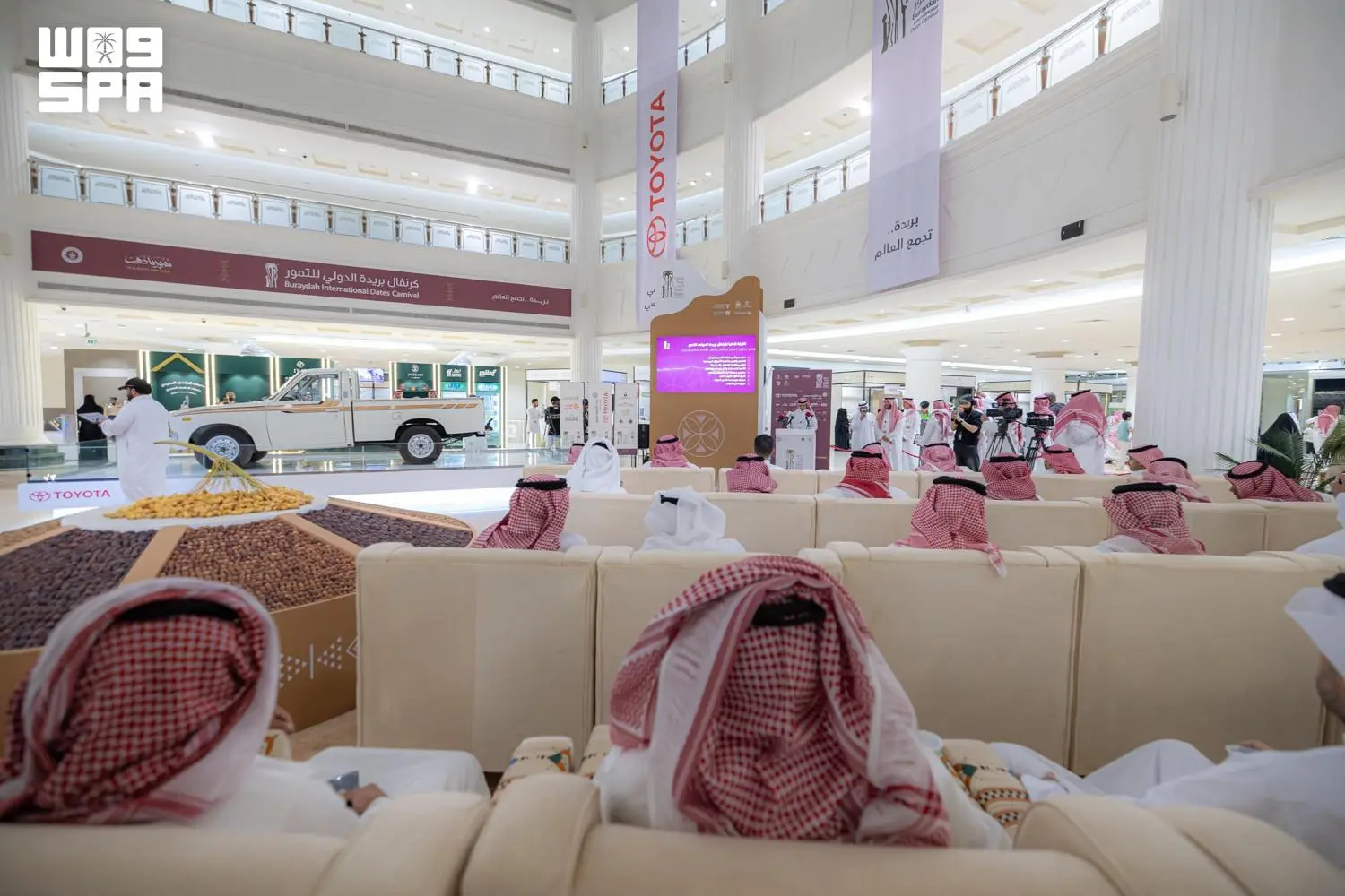 قناة التمور.. منصة متخصصة تبرز المنتج السعودي من كرنفال بريدة الدولي للتمور